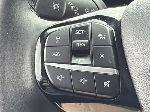 Certified 2022 Ford Escape SEL FWD image 19