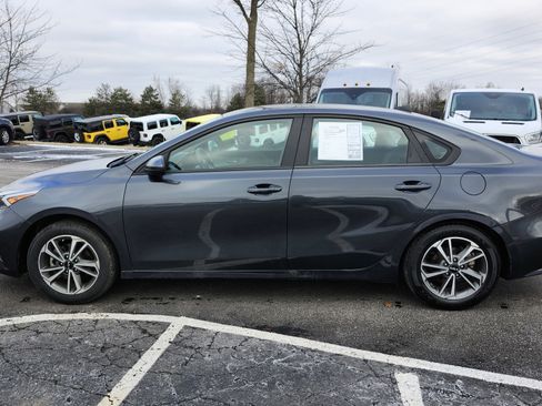 Used 2022 Kia Forte LXS image 12