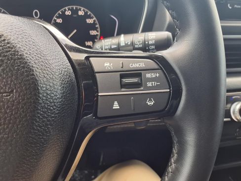 Used 2025 Honda Pilot EX-L image 16