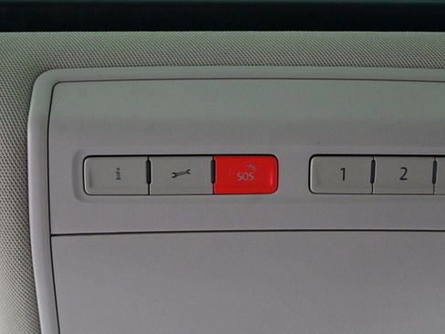 Used 2018 Volkswagen Atlas SEL image 29