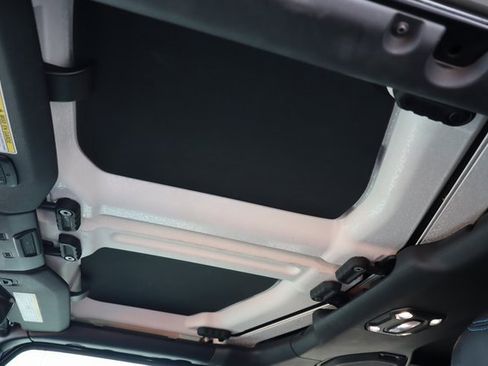 Used 2022 Jeep Wrangler Unlimited Rubicon 4xe w/ Steel Bumper Group image 38