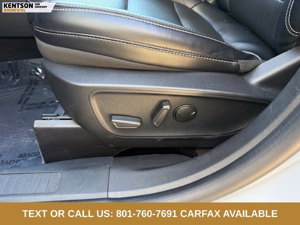 Used 2025 Ford Escape Platinum AWD/4WD image 29