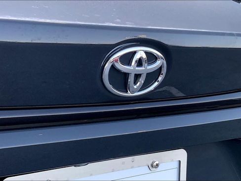 Used 2025 Toyota Corolla LE FWD image 28