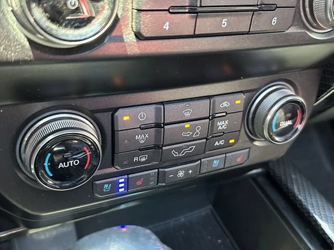 Used 2019 Ford F150 Raptor AWD/4WD image 36