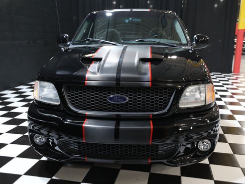 Used 2000 Ford F150 Lightning RWD image 11
