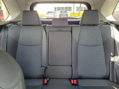 Used 2025 Toyota RAV4 XLE image 21