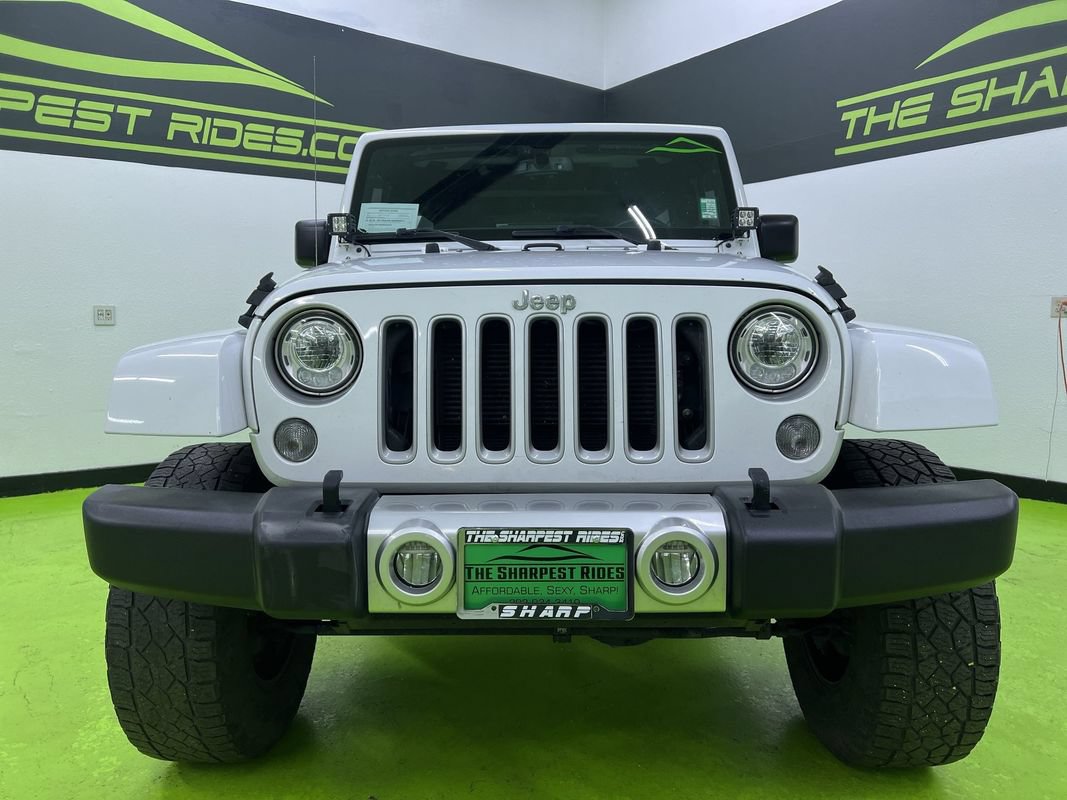 Used 2017 Jeep Wrangler Unlimited Sahara w/ Connectivity Group AWD/4WD image 3