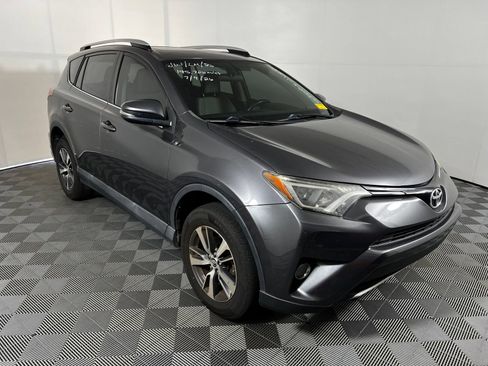 Used 2016 Toyota RAV4 XLE FWD image 3