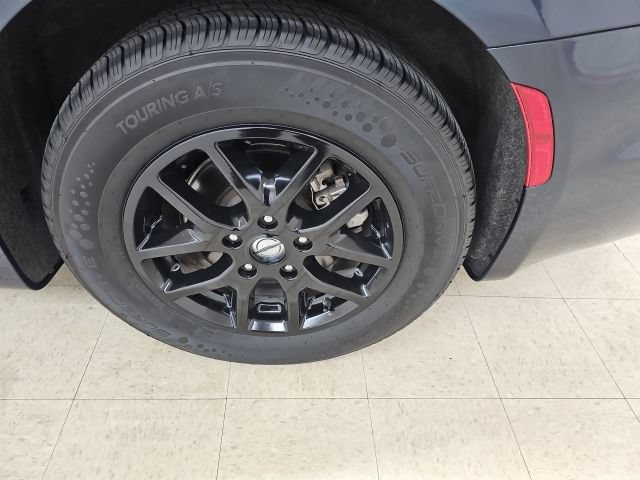 Used 2023 Chrysler Pacifica Touring-L FWD image 26