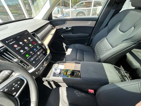 Certified 2025 Volvo XC90 B6 Plus AWD/4WD image 22