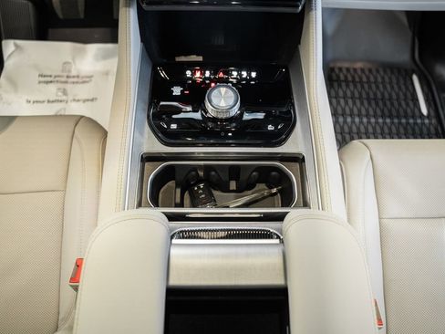 New 2026 Jeep Grand Wagoneer 4WD image 29