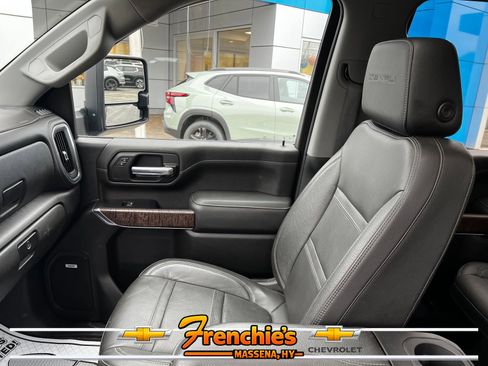 Used 2022 GMC Sierra 2500 Denali w/ Denali Ultimate Package AWD/4WD image 16