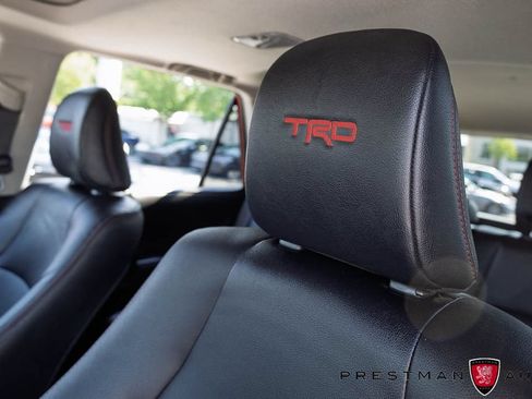 Used 2023 Toyota 4Runner TRD Off-Road Premium w/ Moonroof Package AWD/4WD image 28