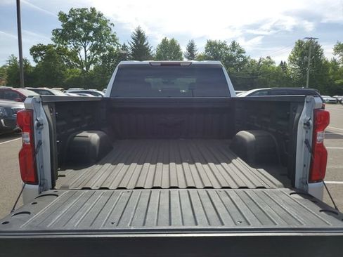 Used 2021 Chevrolet Silverado 1500 LT Trail Boss AWD/4WD image 32