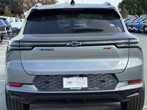 New 2026 Chevrolet Equinox EV RS image 5