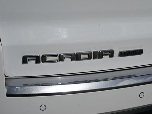 Used 2017 GMC Acadia Limited SLT FWD image 23