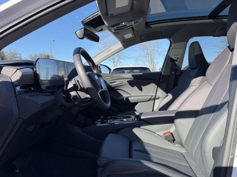 Used 2025 Audi Q6 e-tron Premium Plus w/ Premium Plus image 14