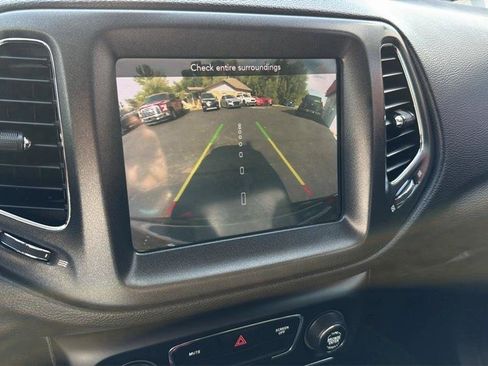 Used 2019 Jeep Compass Trailhawk AWD/4WD image 18
