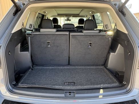 Used 2025 Volkswagen Atlas SE FWD image 26