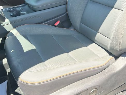 Used 2024 GMC Acadia AT4 w/ Luxury Package AWD/4WD image 20