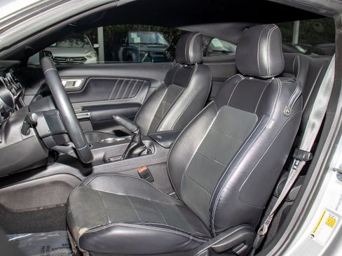 Used 2019 Ford Mustang Premium w/ Ecoboost Performance Package image 6