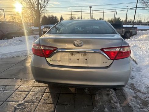 Used 2017 Toyota Camry LE image 7