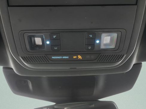 Used 2020 Ford Explorer XLT w/ Equipment Group 202A AWD/4WD image 35