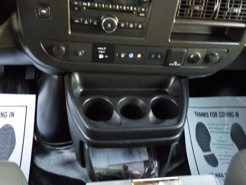 Used 2020 Chevrolet Express 3500 Extended w/ Driver Convenience Package image 19