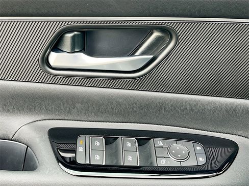 New 2025 Nissan Murano SV image 17