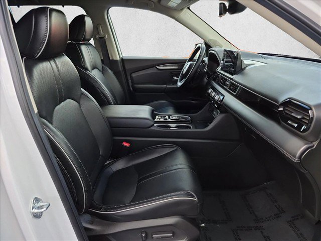 Used 2025 Honda Pilot Elite image 23