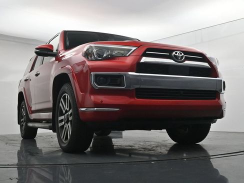 Used 2023 Toyota 4Runner Limited AWD/4WD image 18