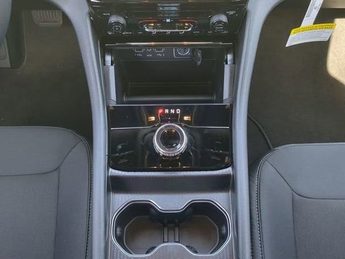New 2026 Jeep Grand Cherokee Laredo RWD image 21