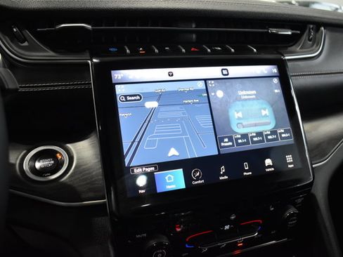 Used 2024 Jeep Grand Cherokee Limited 4xe image 19