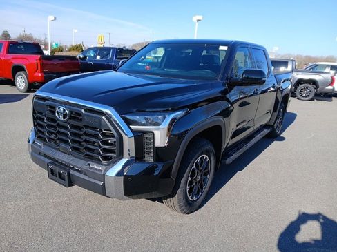 New 2026 Toyota Tundra SR5 image 2