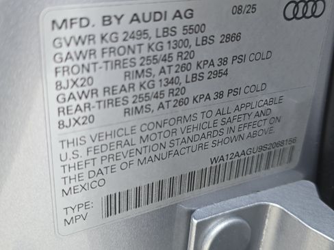 Used 2025 Audi Q5 Premium Plus w/ Premium Plus AWD/4WD image 35
