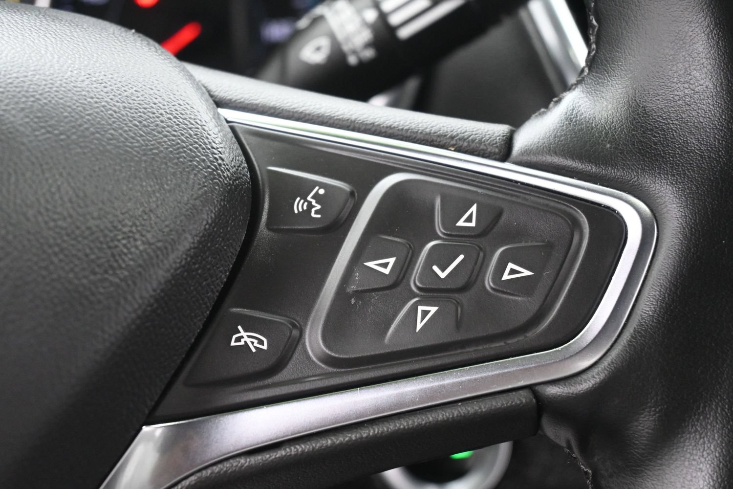Used 2024 Chevrolet Equinox LT AWD/4WD image 21