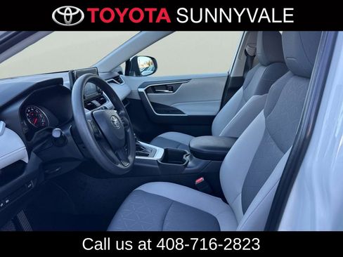 Certified 2022 Toyota RAV4 XLE w/ Convenience Package image 15