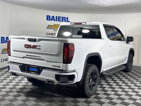 Used 2022 GMC Sierra 1500 AT4 w/ AT4 Preferred Package AWD/4WD image 5