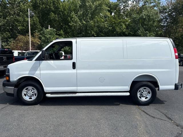 Used 2025 Chevrolet Express 2500 w/ Driver Convenience Package RWD image 10