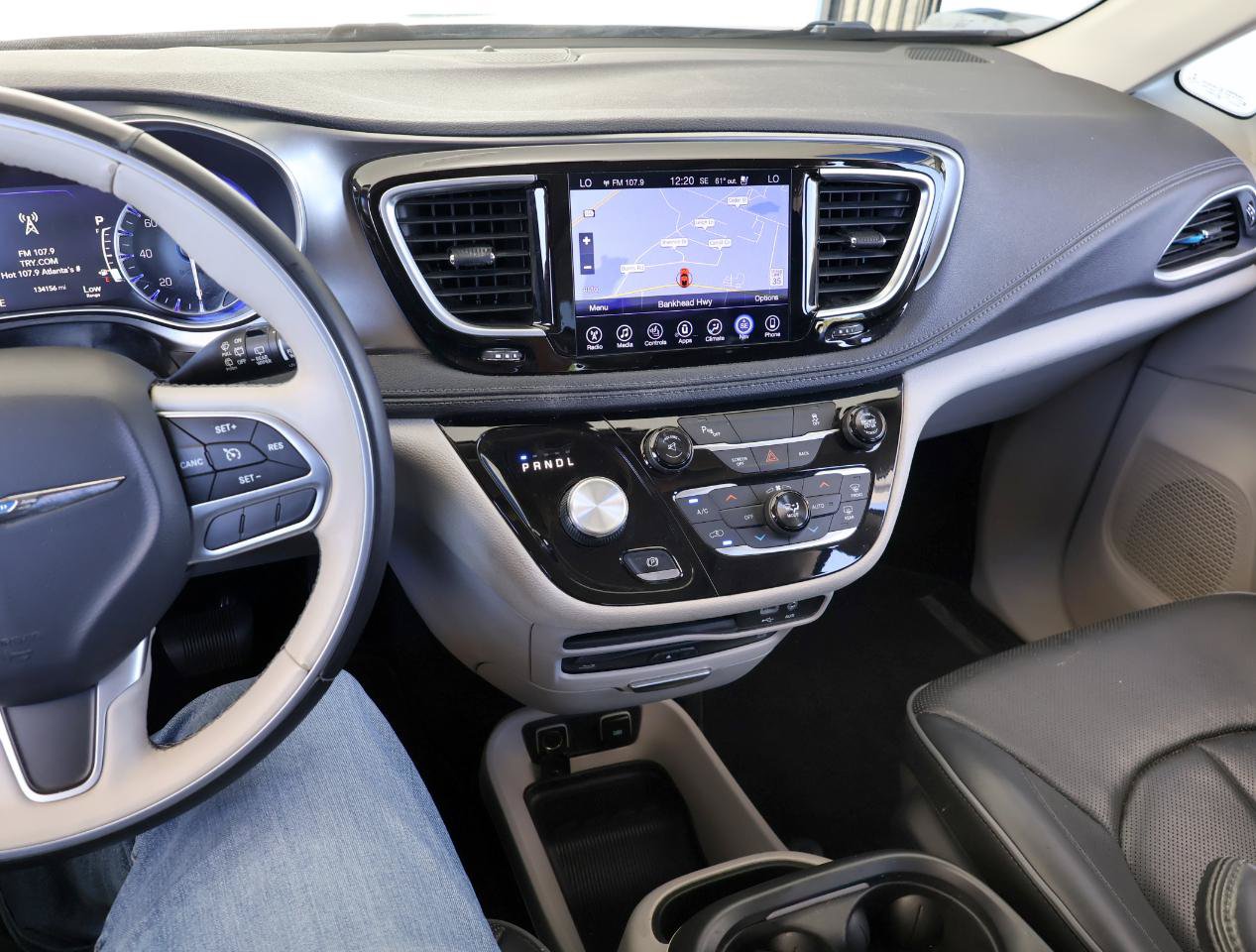 Used 2017 Chrysler Pacifica Limited w/ UConnect Theater Package FWD image 50