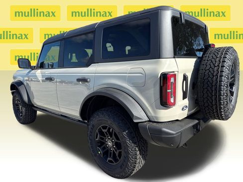 New 2026 Ford Bronco Badlands AWD/4WD image 4