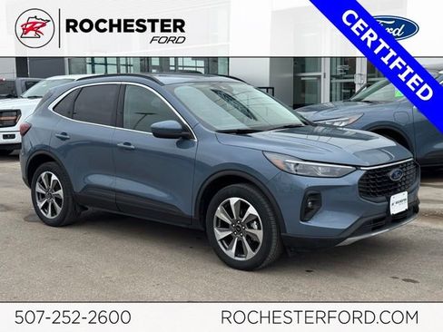 Certified 2025 Ford Escape Platinum image 1