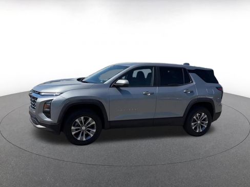 Used 2025 Chevrolet Equinox LT FWD image 8