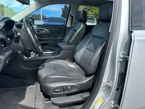 Used 2019 Chevrolet Traverse Premier w/ Redline Edition image 11
