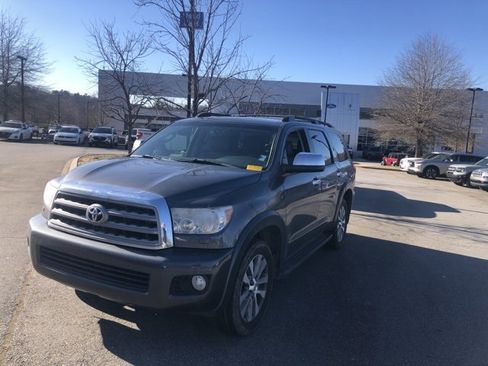 Used 2017 Toyota Sequoia Limited image 1