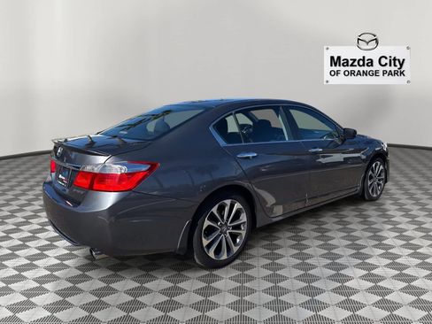 Used 2014 Honda Accord Sport image 5