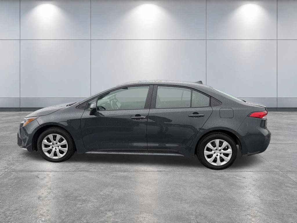 Used 2026 Toyota Corolla LE FWD image 38