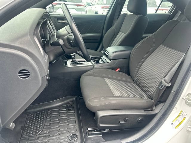 Used 2023 Dodge Charger SXT w/ Blacktop Package AWD/4WD image 14