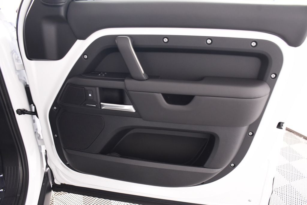 New 2026 Land Rover Defender 110 S AWD/4WD image 18