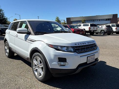 Used 2013 Land Rover Range Rover Evoque Pure Plus AWD/4WD image 3